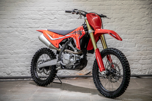 Мотоцикл KOVE MX250 GEN1, Высота профиля 90 %