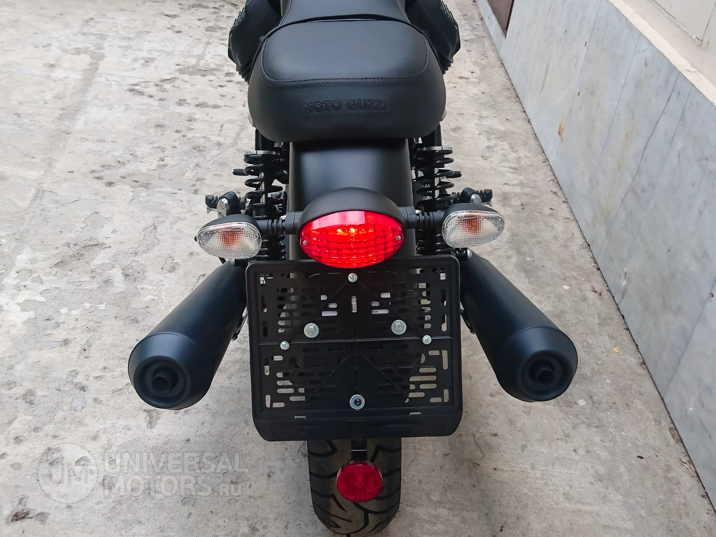 Мотоцикл MOTO GUZZI V7 III Stone ABS, Число цилиндров 2