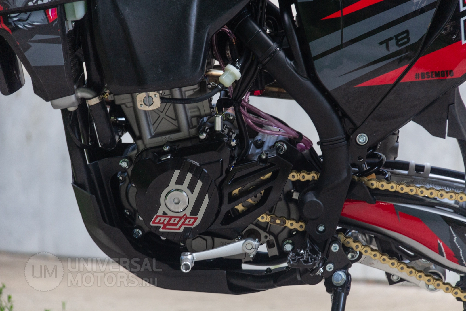 Кроссовый мотоцикл BSE T8, Передняя подвеска описание mojo racing – 930мм полностью настраиваемая