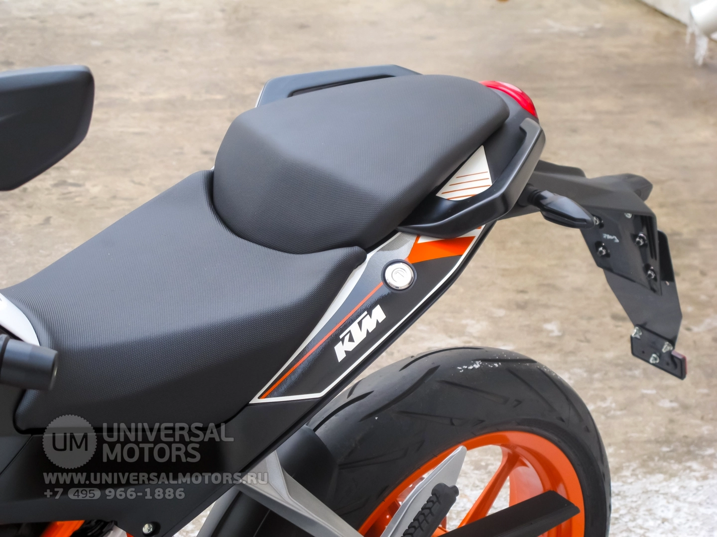 Мотоцикл KTM 390 Duke 2018, Рабочий объем 375 см³