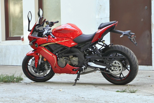 Мотоцикл QJMOTOR SRK 600 RC, Длина резьбы 19 мм