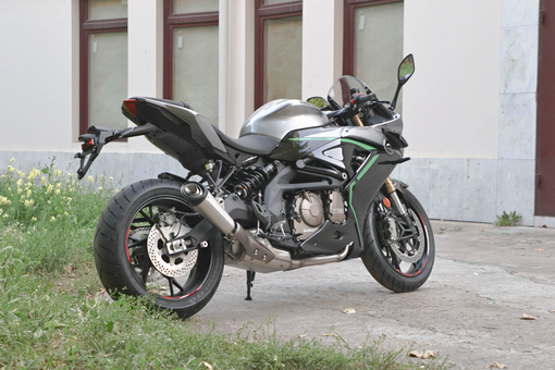 Мотоцикл QJMOTOR SRK 600 RC, 17806970313249903981