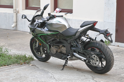 Мотоцикл QJMOTOR SRK 600 RC, 1780697031800847937