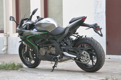 Мотоцикл QJMOTOR SRK 600 RC, 17806970311488767191