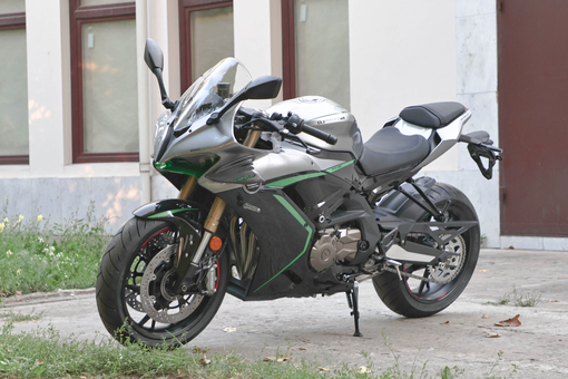 Мотоцикл QJMOTOR SRK 600 RC, 17806970312692201175