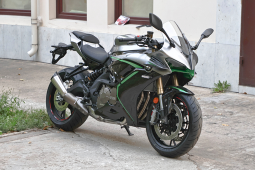 Мотоцикл QJMOTOR SRK 600 RC, 17806970311316609019