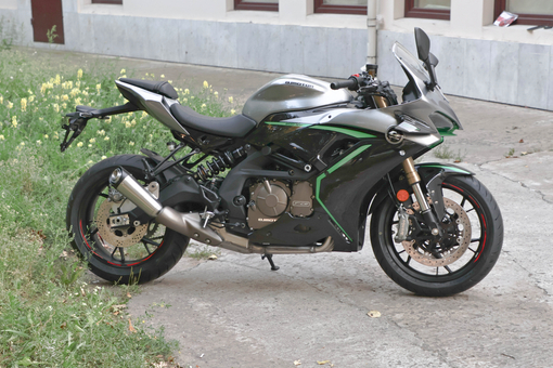 Мотоцикл QJMOTOR SRK 600 RC, 17806970311226055650