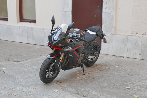 Мотоцикл QJMOTOR SRK 600 RC, 17806970312019901950