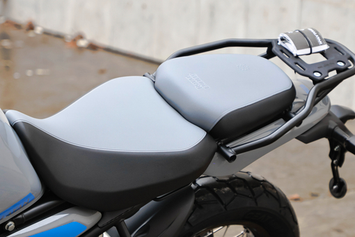 Мотоцикл Royal Enfield Himalayan 450 Mid Poppy Blu, Ширина шины 90 мм