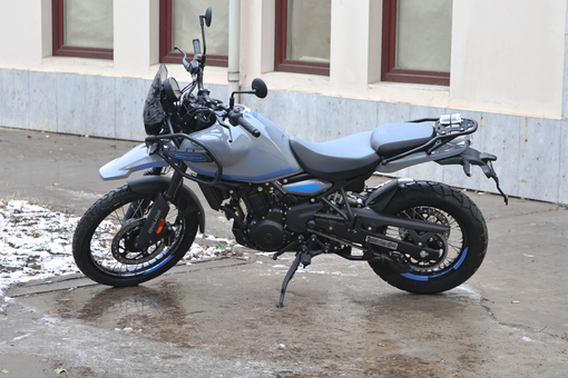 Мотоцикл Royal Enfield Himalayan 450 Mid Poppy Blu, Высота профиля 90 %