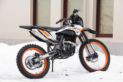 Фото: Мотоцикл SSSR DNA 300, Максимальная скорость 120 км/ч